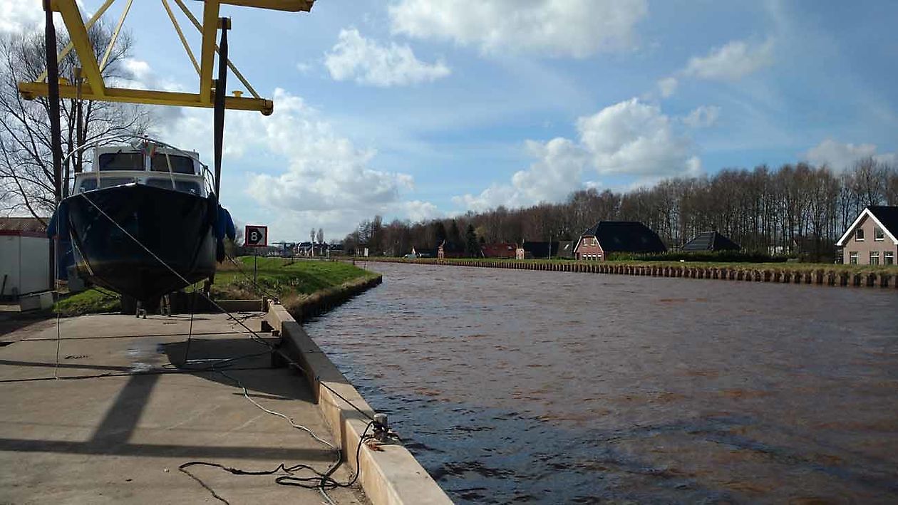 Goed bereikbaar vanaf Zuidbroek over het Winschoterdiep - Jachthaven Zuidbroek Groningen