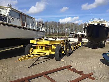 Hydraulische botenkar - Jachthaven Zuidbroek Groningen