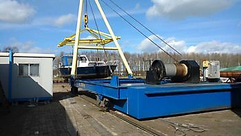 Verrijdbare botenlift van 40 ton - Jachthaven Zuidbroek Groningen