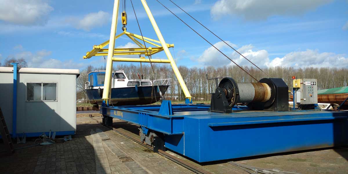 Verrijdbare botenkraan - Jachthaven Zuidbroek Groningen